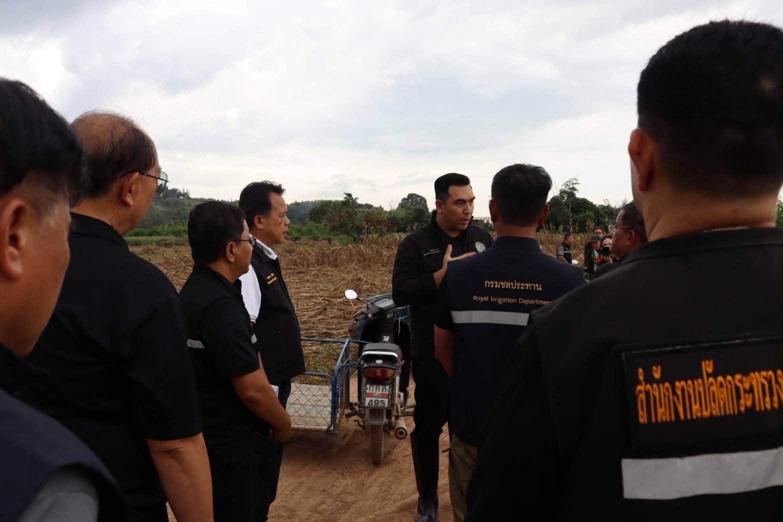 title - ส.ป.ก. ร่วมคณะ รมช.เกษตรฯ ลงพื้นที่น่าน ติดตามสถานการณ์อุทกภัย เร่งแผนเยียวยาฟื้นฟูเกษตรกร